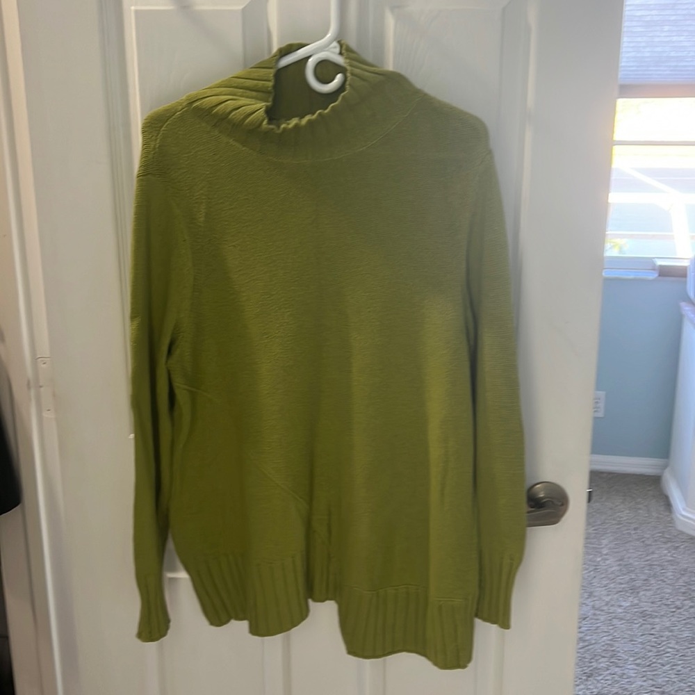 Habit sweater, long sleeve, mock turtleneck. EUC